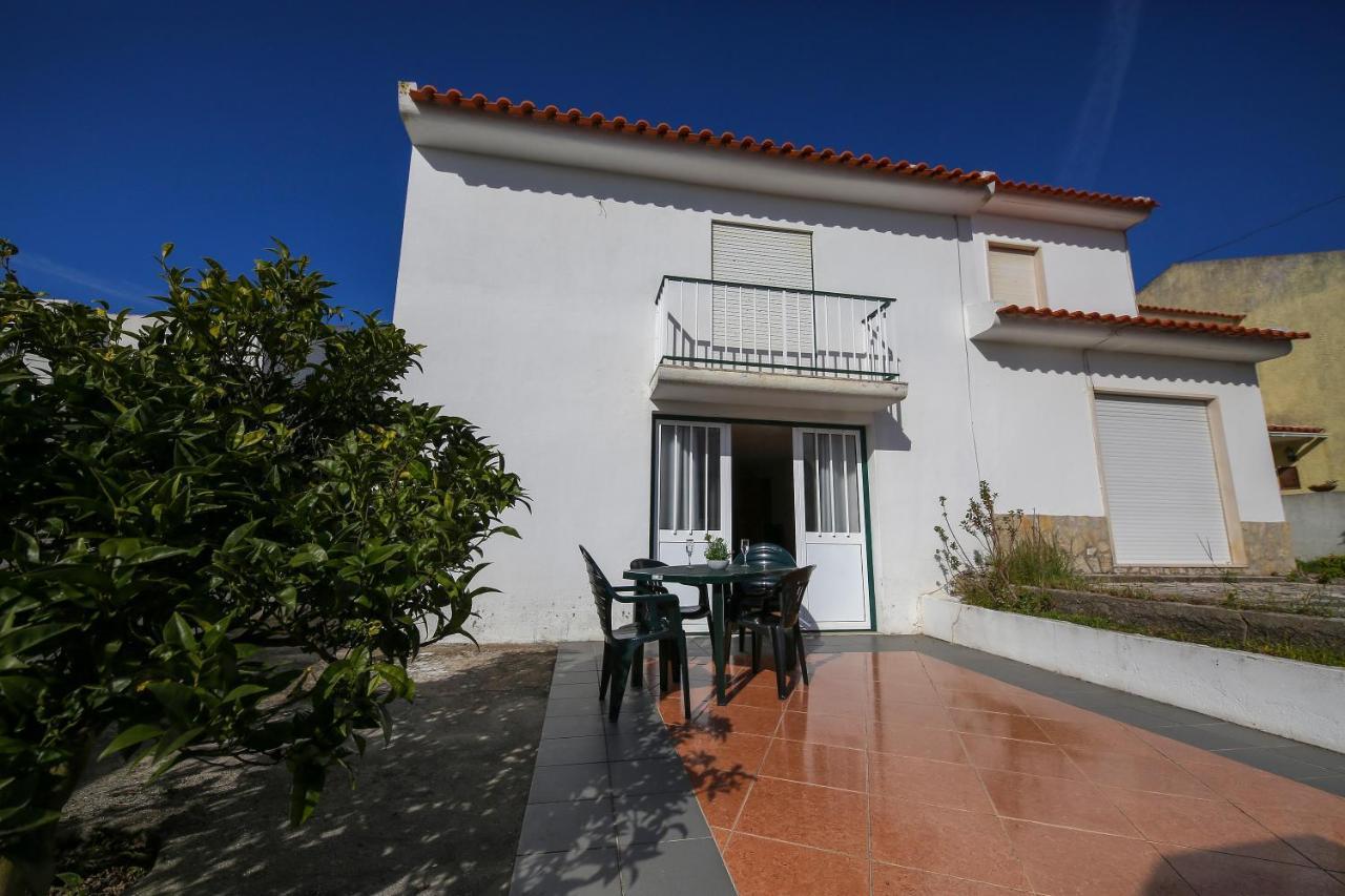 Moradia Marques Villa Назаре Екстериор снимка