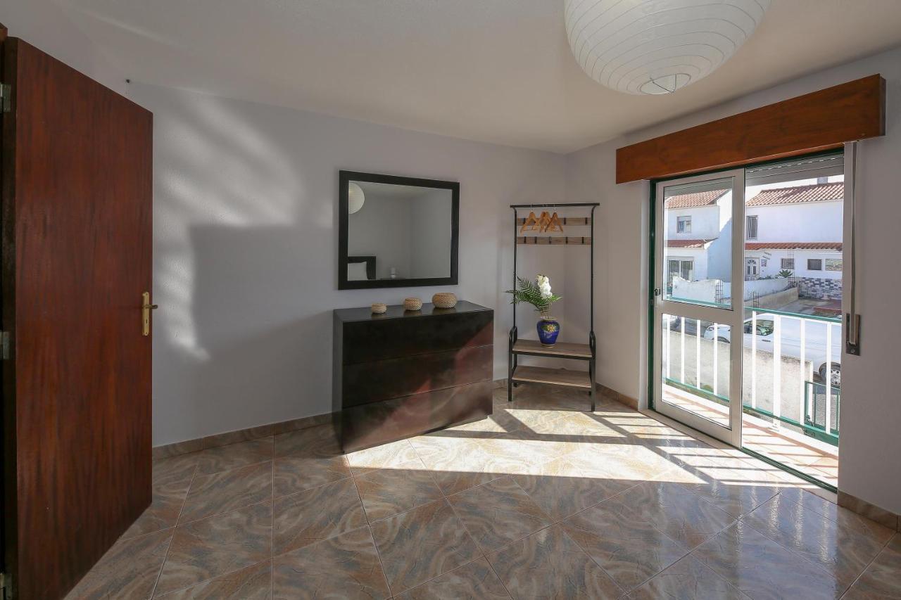 Moradia Marques Villa Назаре Екстериор снимка